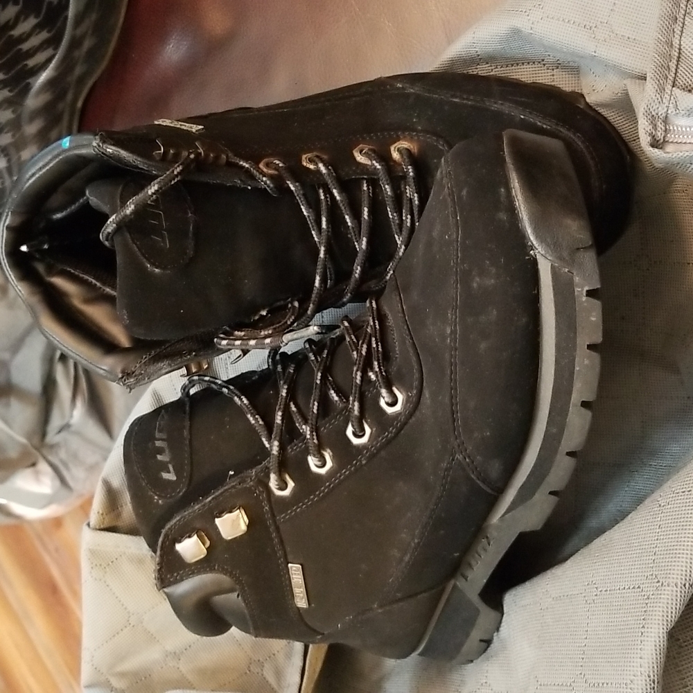 Lugz men’s black lace-up boots size 8 (41)